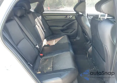 2018 Honda Accord Sport 2.0T z USA, uszkodzony, nr VIN 1HGCV2F36JA038826